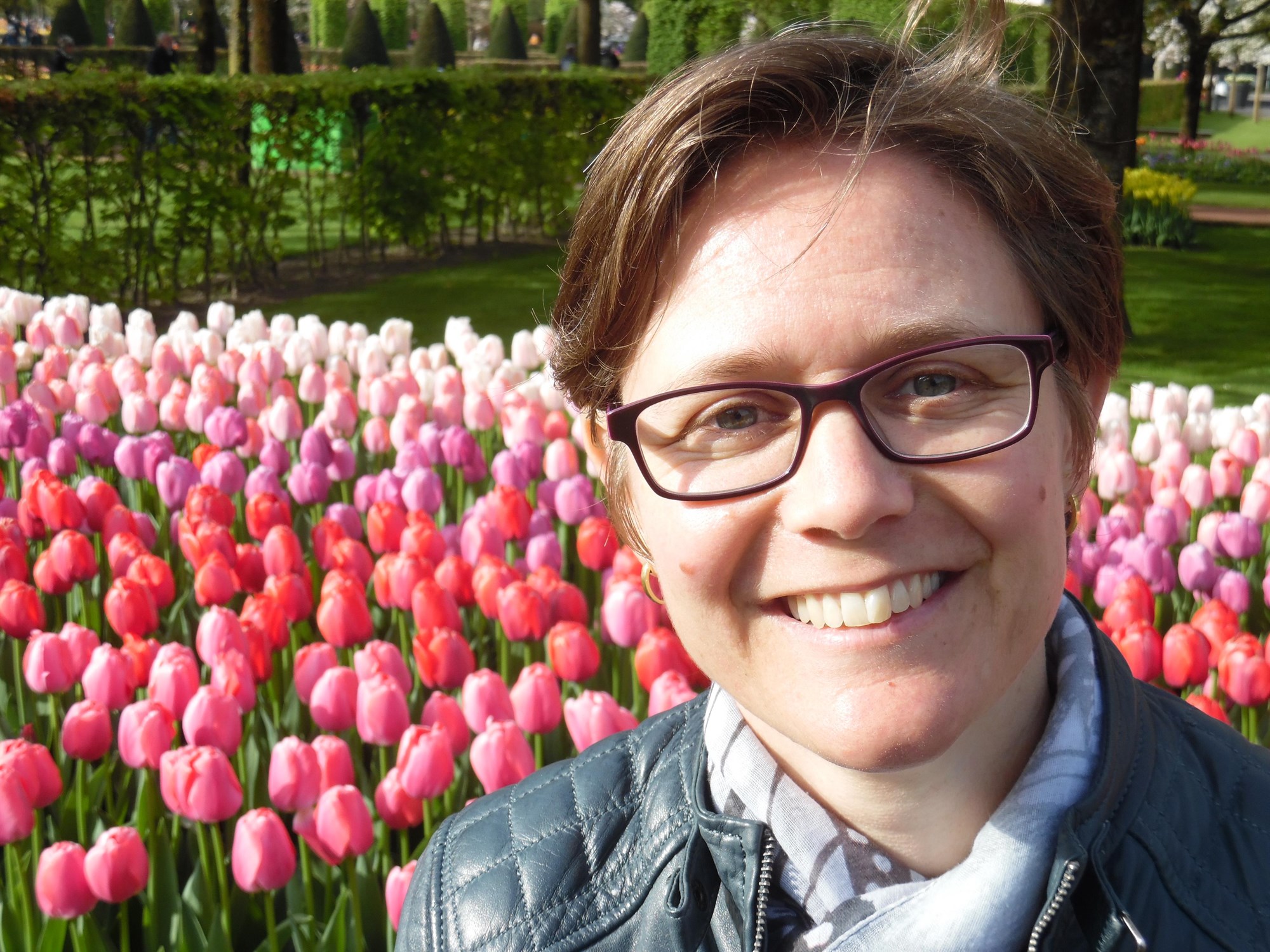 Ms Karin Boer